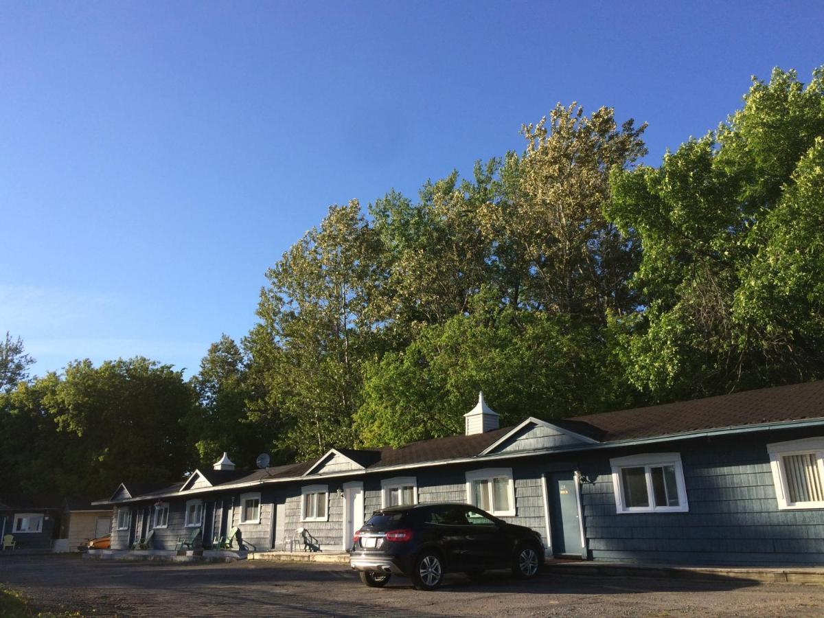 Motel Le Jardin Квебек Екстериор снимка