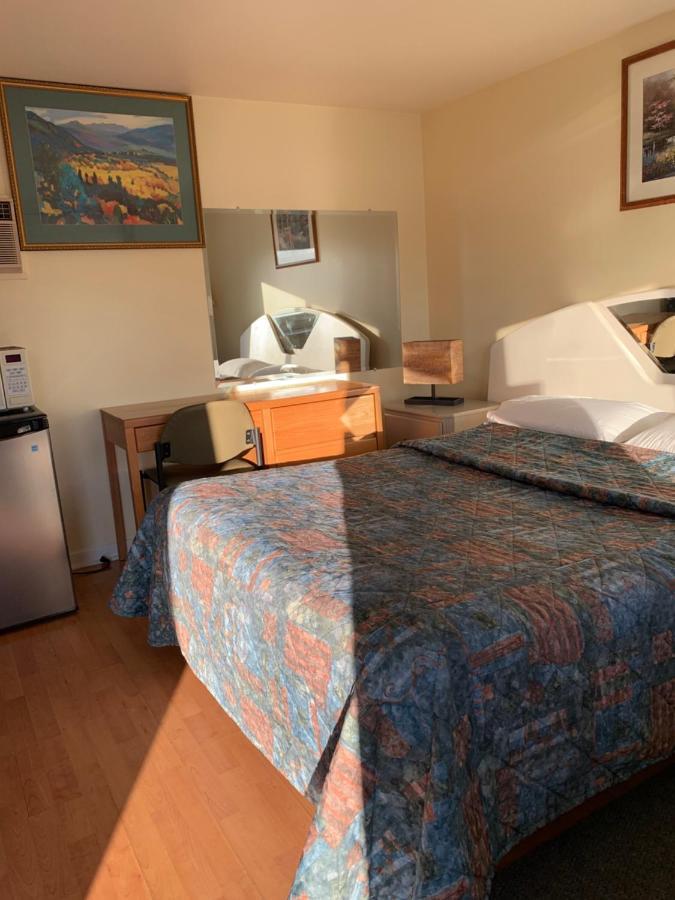 Motel Le Jardin Квебек Екстериор снимка